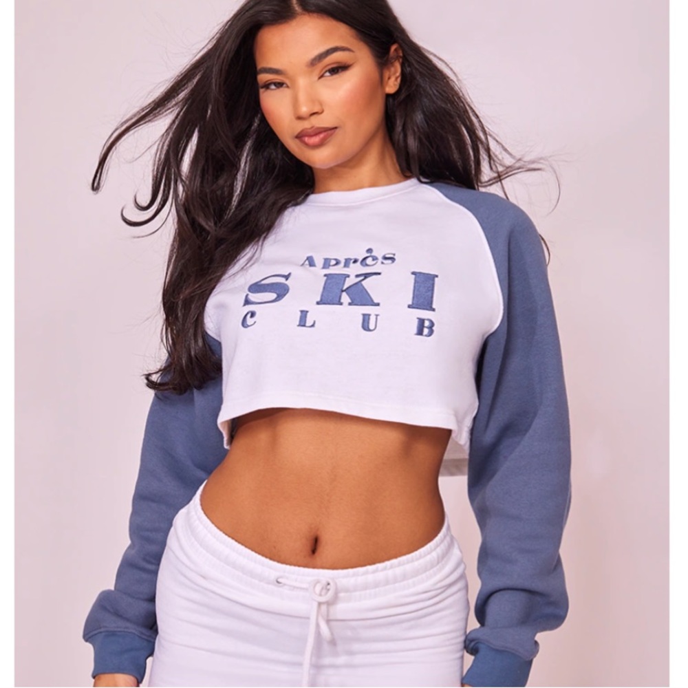❄️Après Ski Club Cropped Sweatshirt❄️